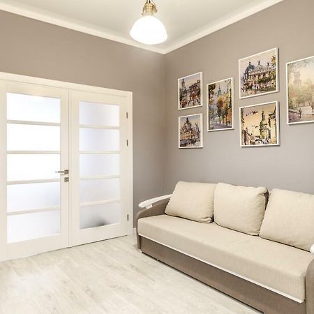 Modern Rus Appartement Lviv Buitenkant foto