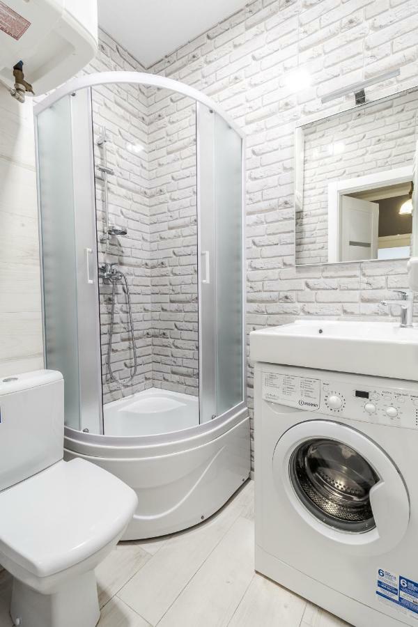 Modern Rus Appartement Lviv Buitenkant foto