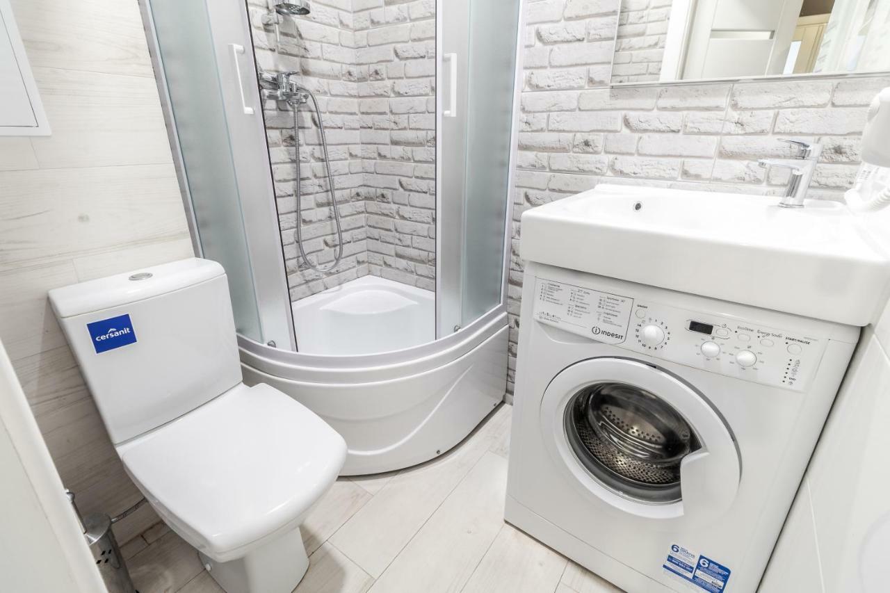 Modern Rus Appartement Lviv Buitenkant foto