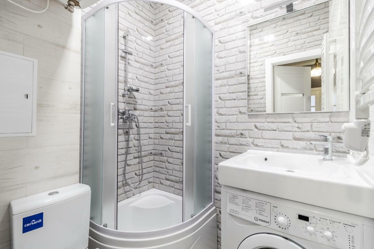 Modern Rus Appartement Lviv Buitenkant foto