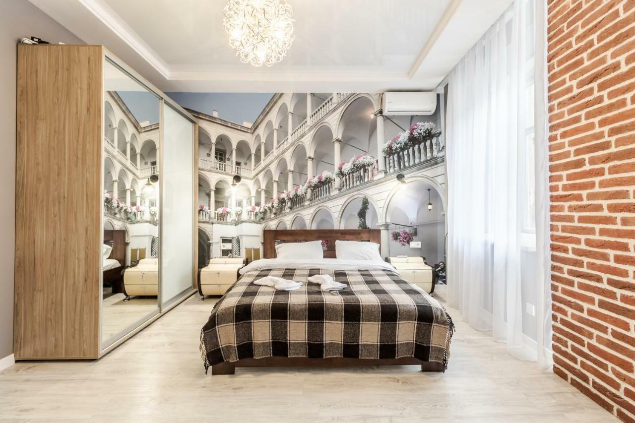 Modern Rus Appartement Lviv Buitenkant foto