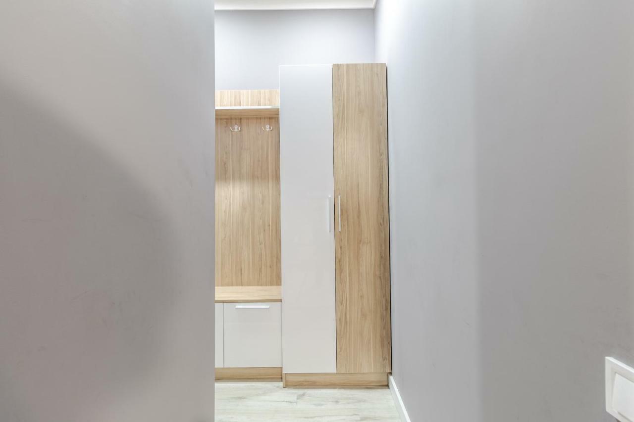 Modern Rus Appartement Lviv Buitenkant foto