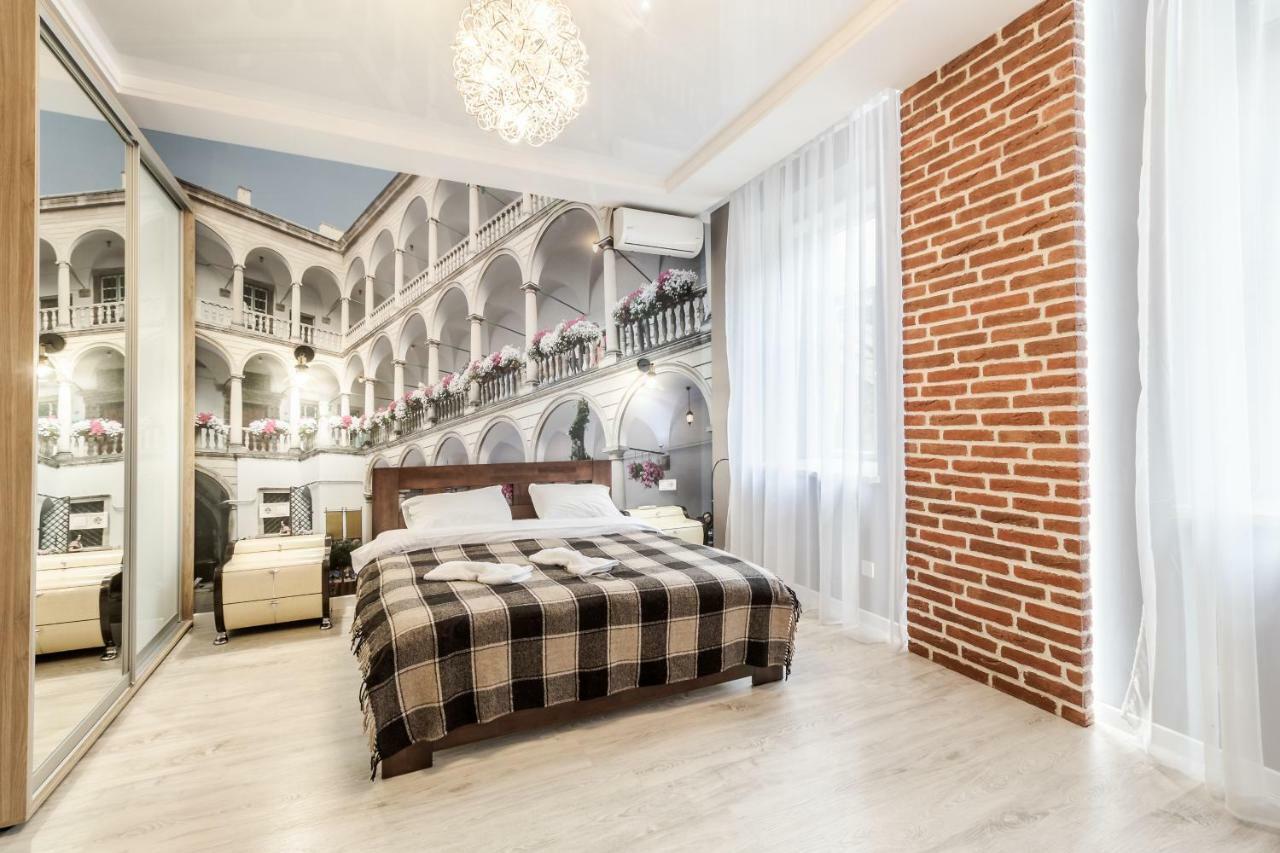Modern Rus Appartement Lviv Buitenkant foto